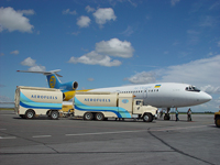 Fuelling of Air Ukraine TU 154 M aircraft